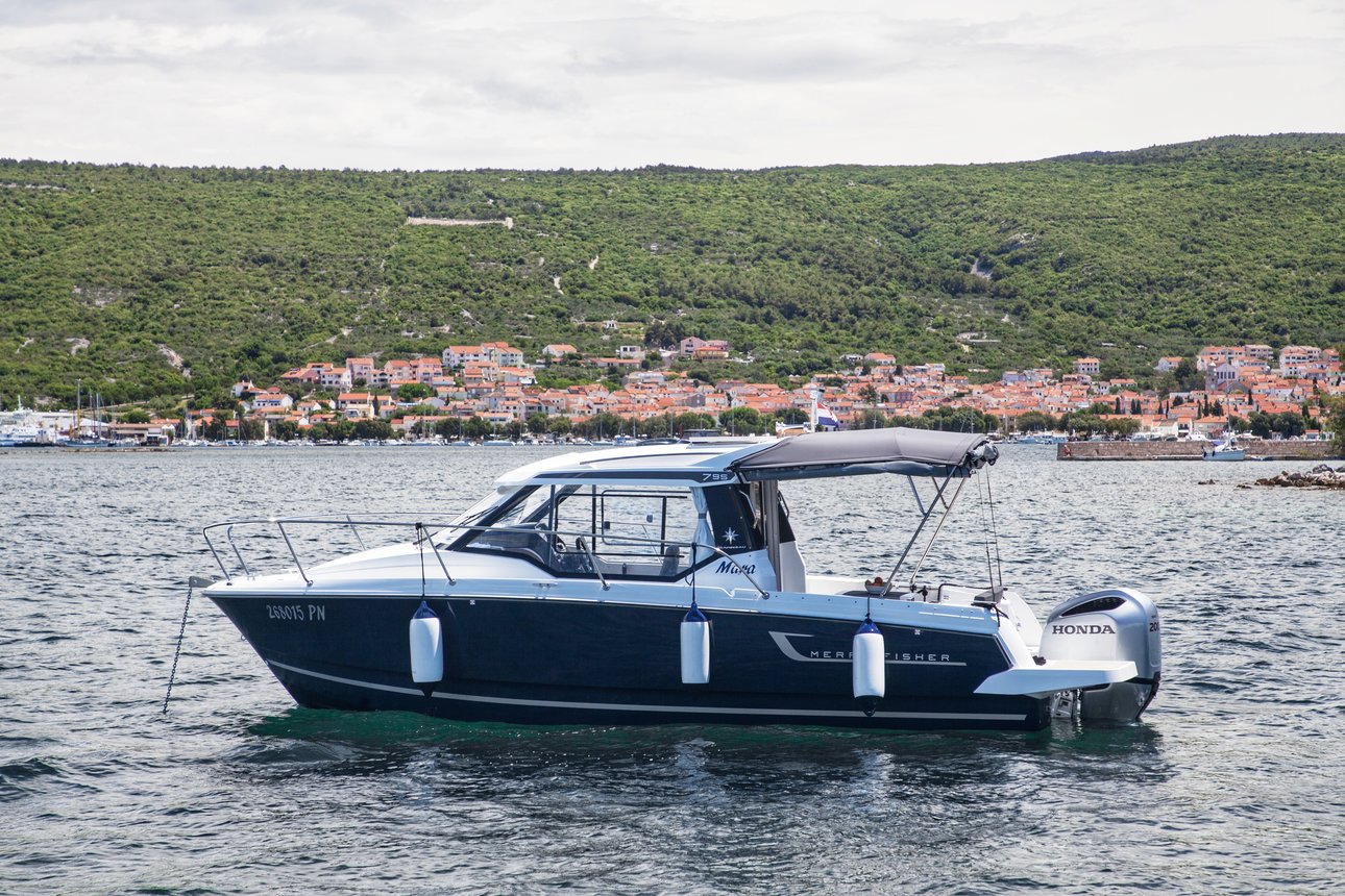 Motorni čoln Merry Fisher 795 Legend Kvarner, Hrvaška 6 thumbnail