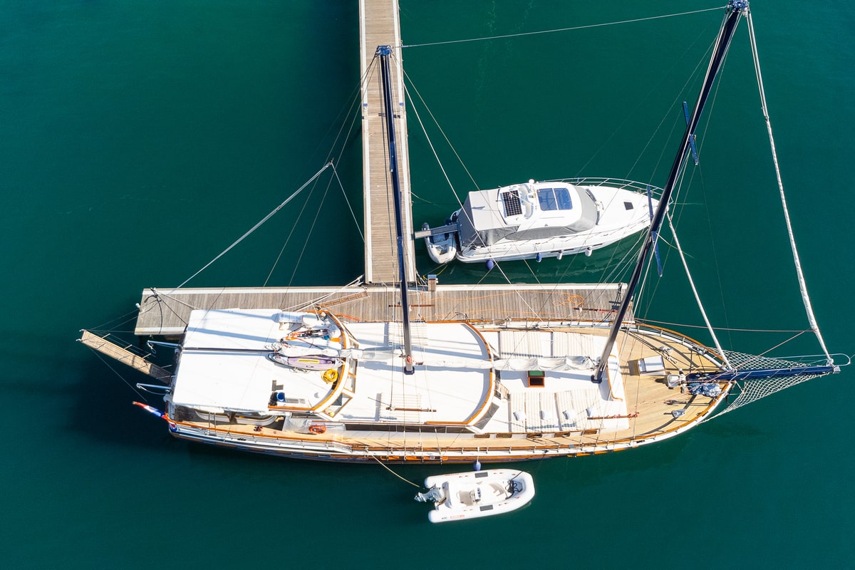 Gardelin charter yacht croatia