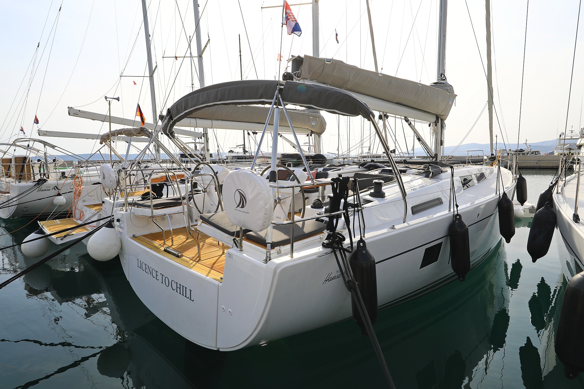 Hanse 508 – 5 + 1 cab. – License to Chill