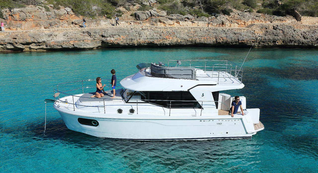Motorni čoln Swift Trawler 30 Istra, Hrvaška 3 thumbnail