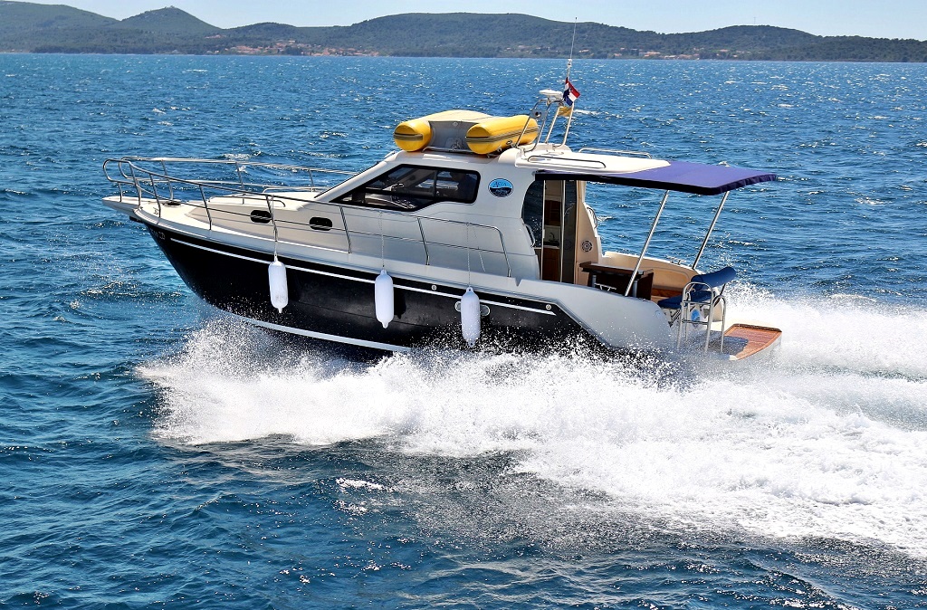 Motorni čoln Vektor 950 Zadarska regija, Hrvaška 3