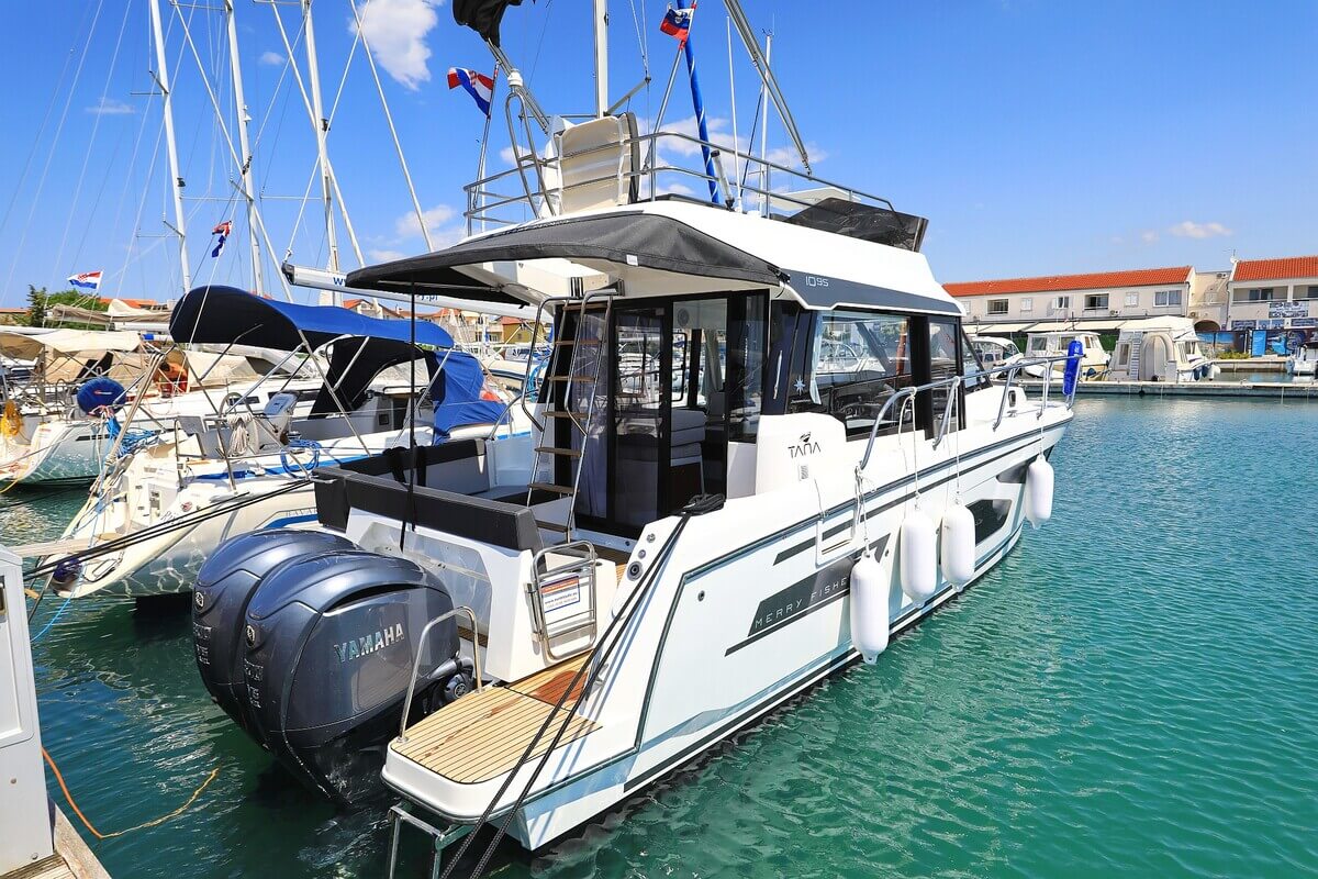 Motorni čoln Merry Fisher 1095 Fly Šibenska regija, Hrvaška 3 thumbnail