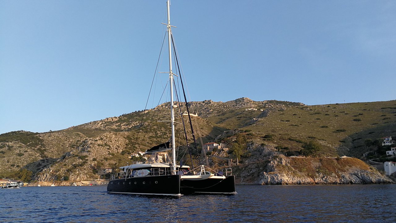 Noleggio Barche Sunreef 62 - 4 + 1 cab. Athens, Alimos marina