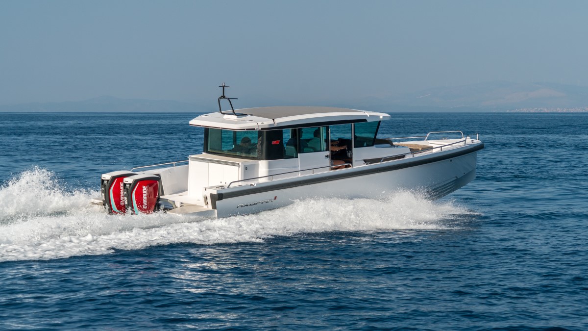 Motorni čoln Axopar 37 Cabin Split regija, Hrvaška 1