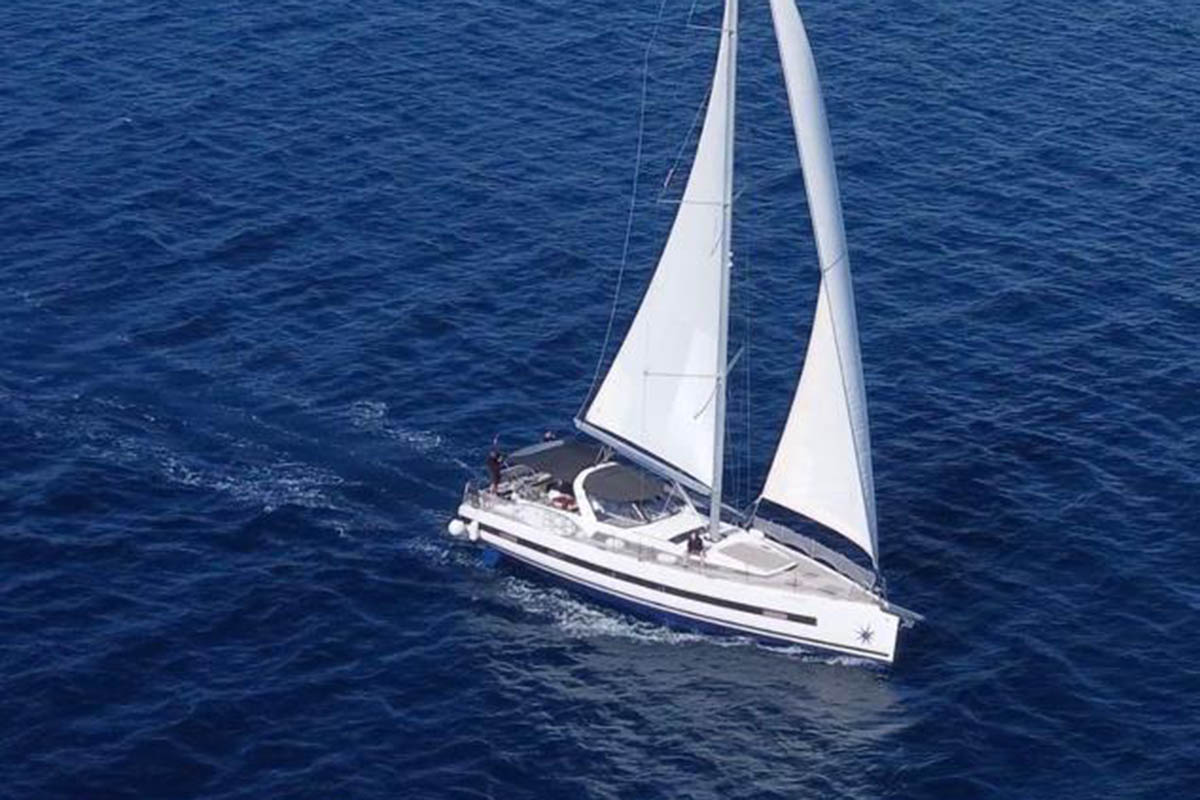 Jadrnica Oceanis Yacht 62 - 4 + 1	 Split regija, Hrvaška 17