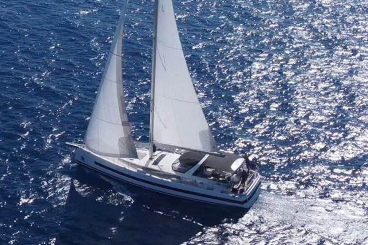 Jadrnica Oceanis Yacht 62 - 4 + 1	 Split regija, Hrvaška 20