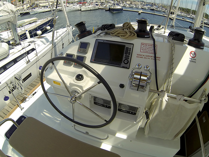 Stray Cat charter yacht croatia
