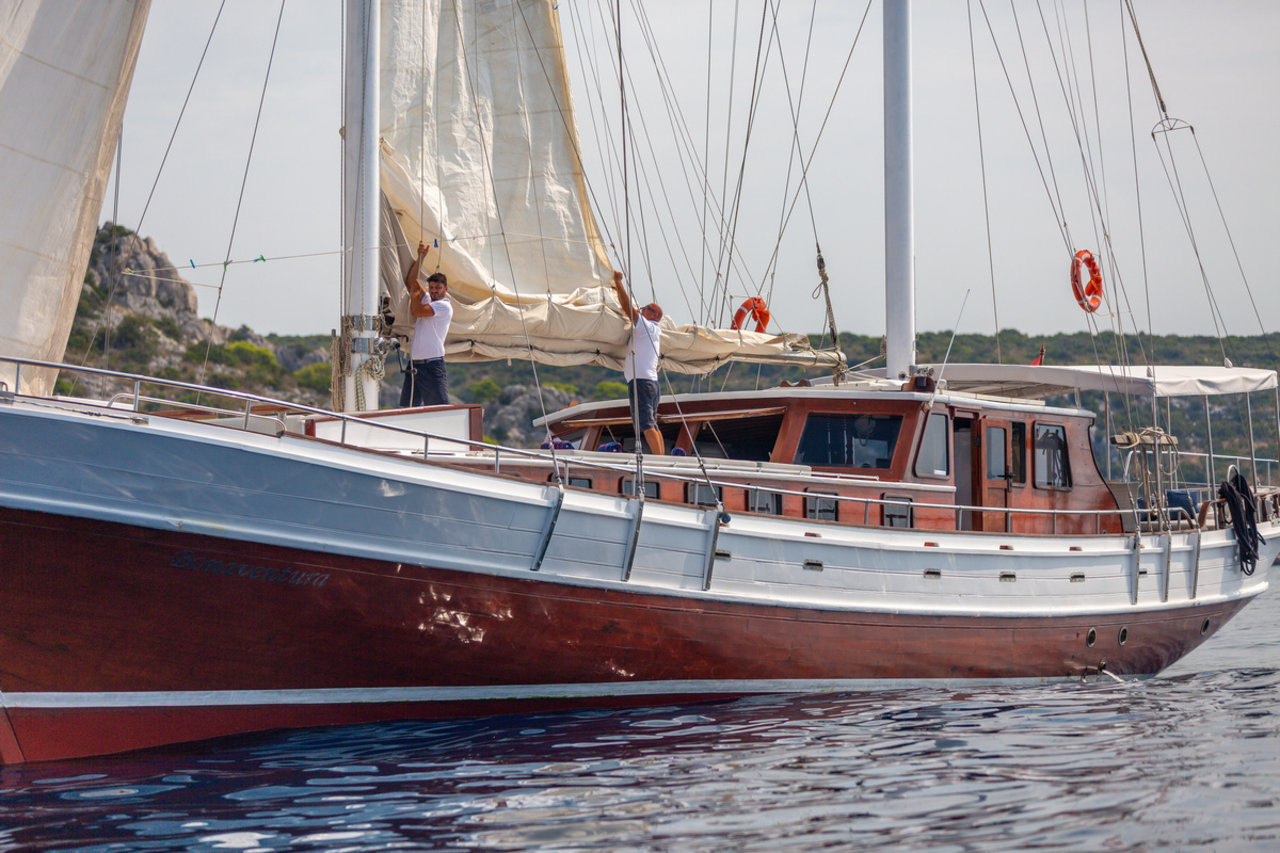 Bonaventura charter yacht croatia