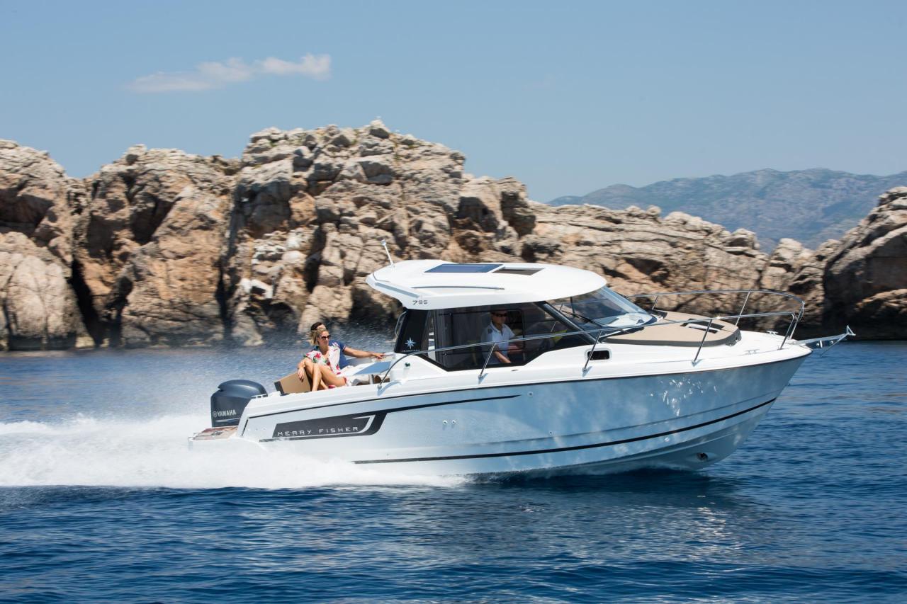Motorni čoln Merry Fisher 795 Istra, Hrvaška 1