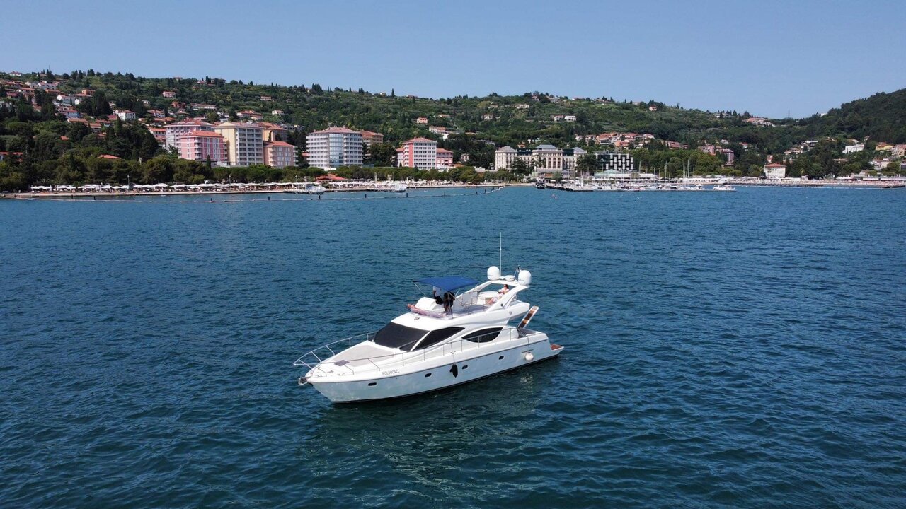 Motorna jahta Ferretti Yachts 500 Istra, Hrvaška 3