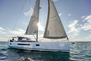 Jeanneau 65 - Olympic Yachting